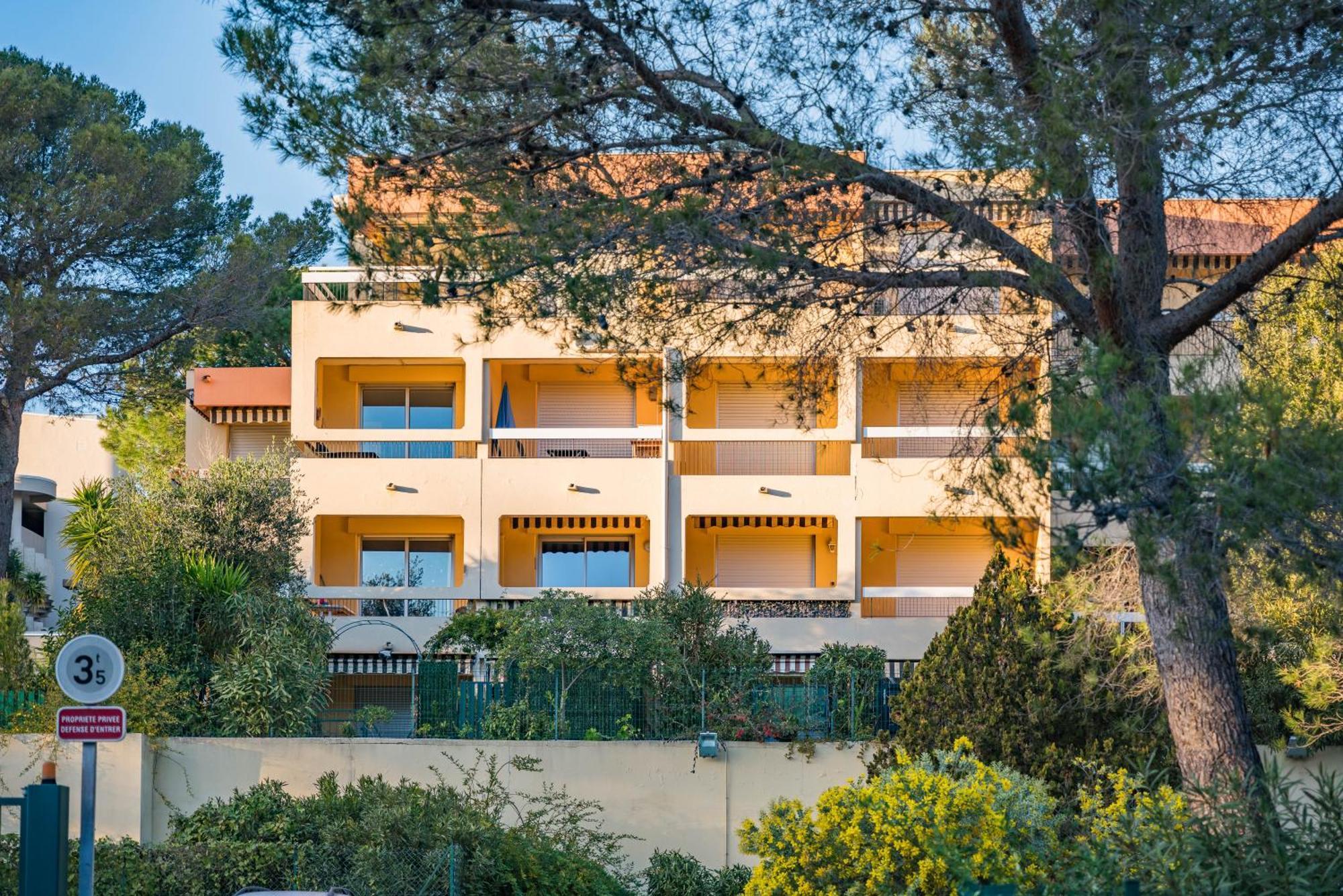 Edenesterel Saint-Raphael  Exterior photo